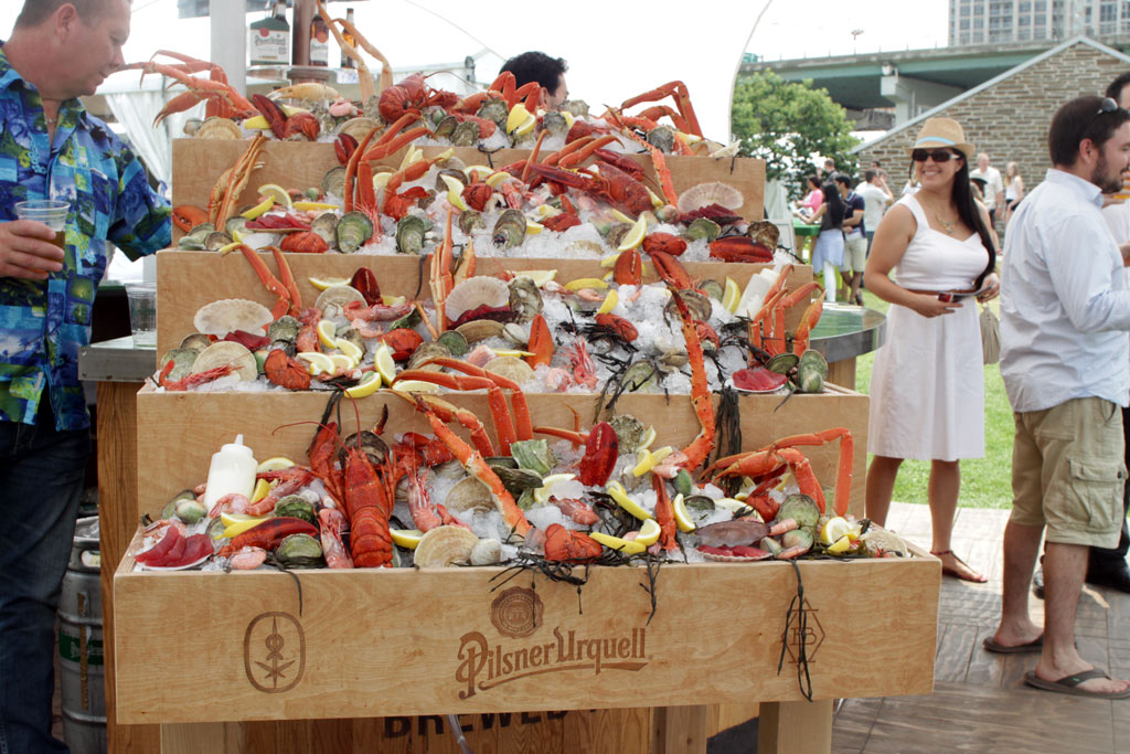 Bar Raval adds a raw bar to their streetside patio Streets Of Toronto