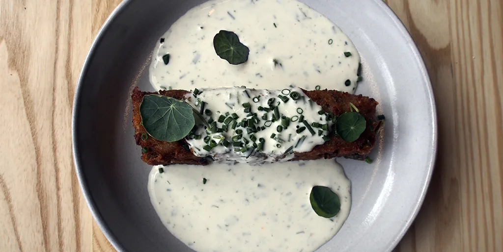 FIRSTLOOK 0018 P10100661