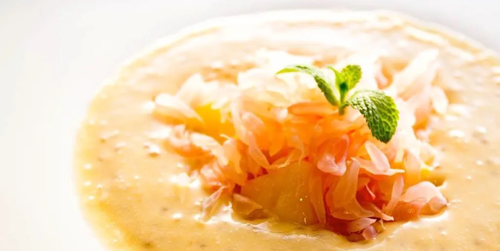 lUSCIOUSDESSERTS THEGOLDENSAGO