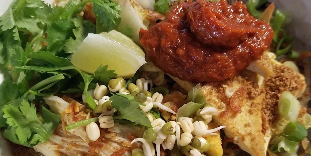 Mugi - Streets Of Toronto Restaurant Guide
