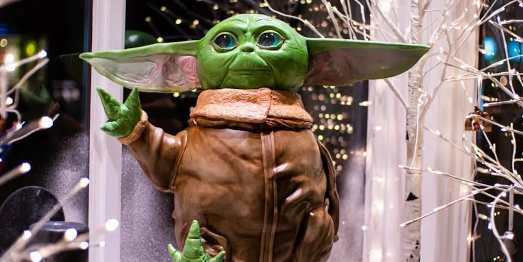The Goods Baby yoda cake