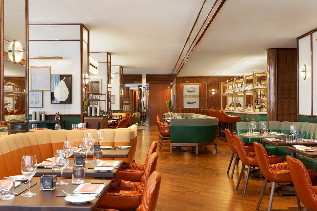 Café Boulud interior
