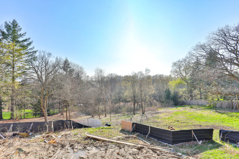 Live across the street from Drake in this Park Lane home listed for 25 mil