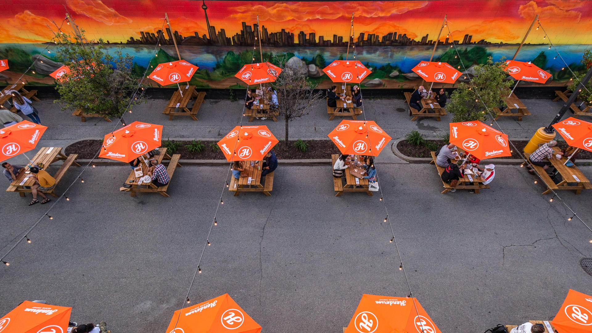 patio yonge + st clair