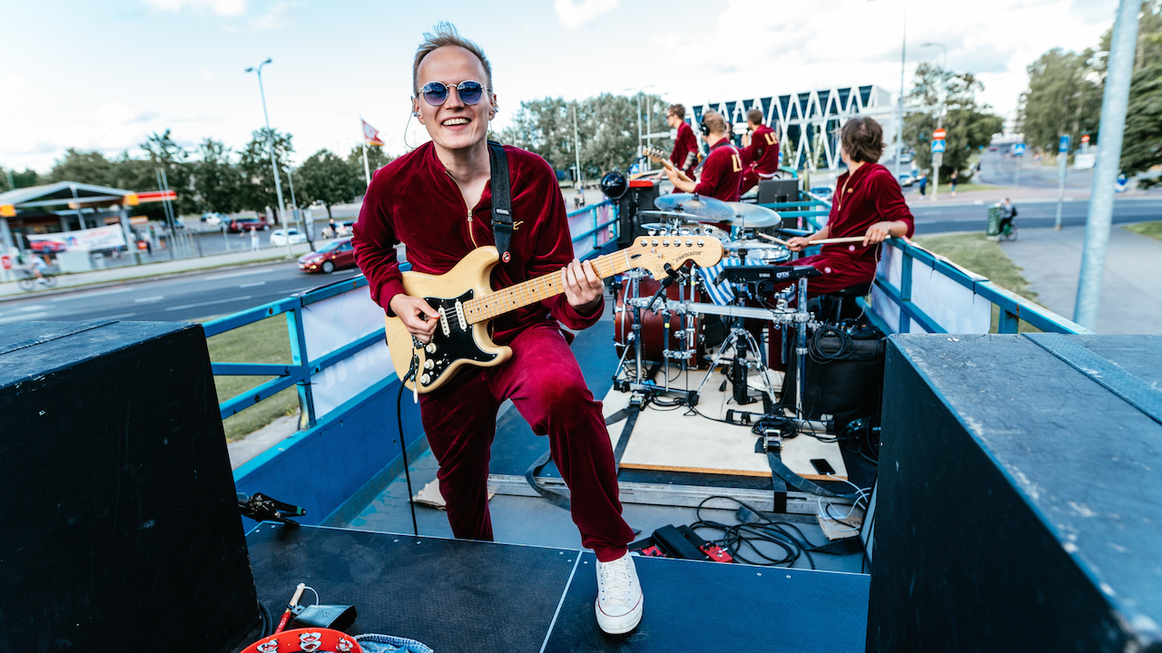 double-decker bus concert