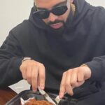 Drake and Dave's hot chicken