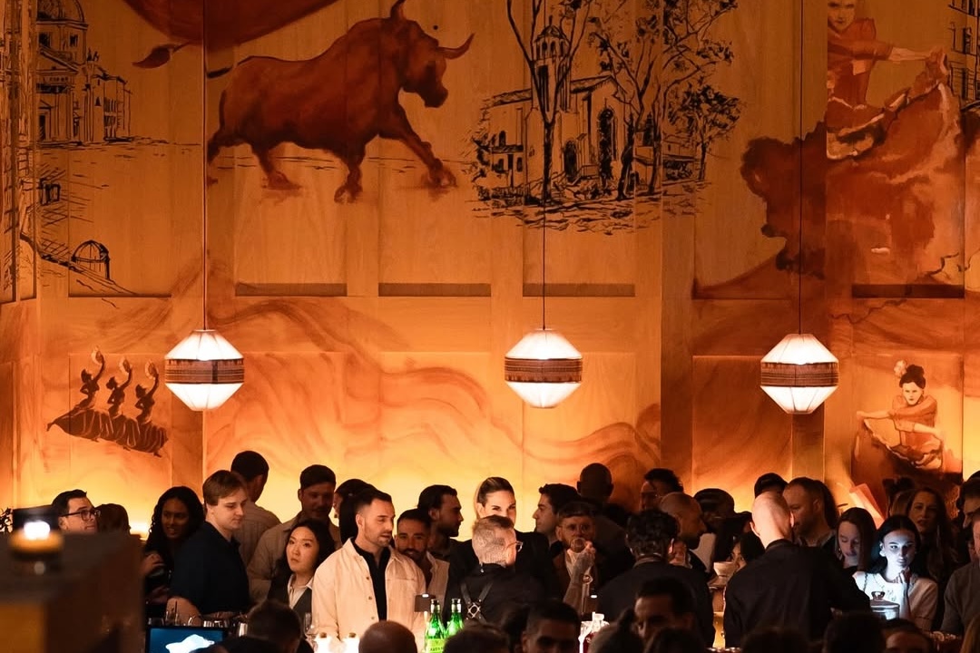 SnapInsta Ai 3741898759836917458