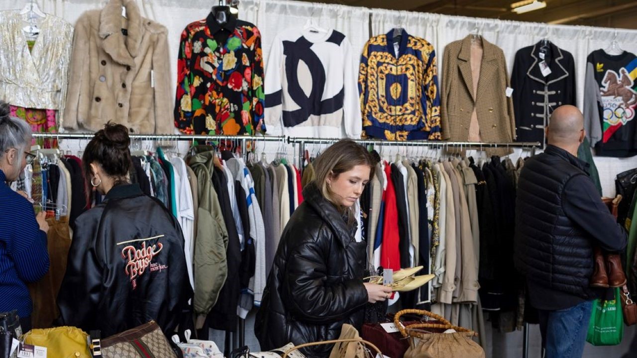 You can shop 60,000 square feet of vintage clothes at this massive sale in Toronto, Canada Reviews You can shop 60,000 square feet of vintage clothes at this massive sale in Toronto, Canada Reviews