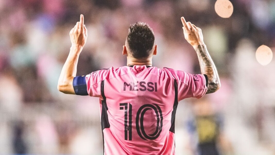 soccer player lionel messi