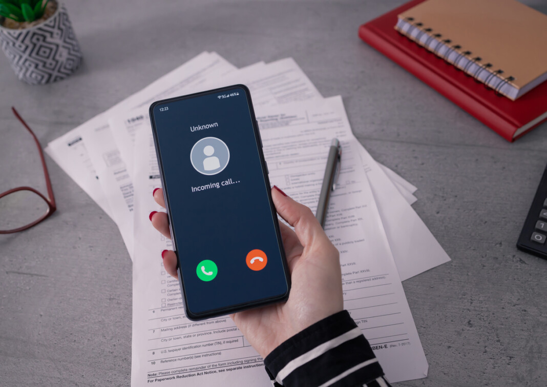Unknown number calling Phone call from stranger