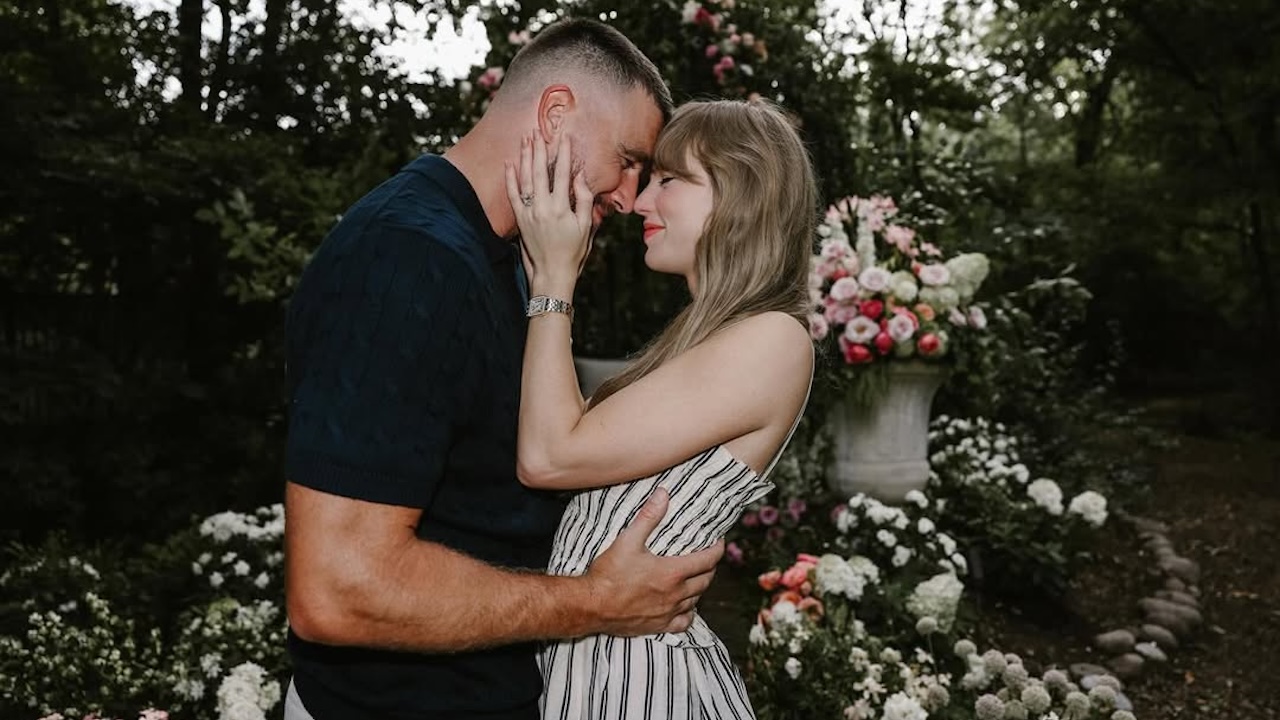 taylorswiftengaged