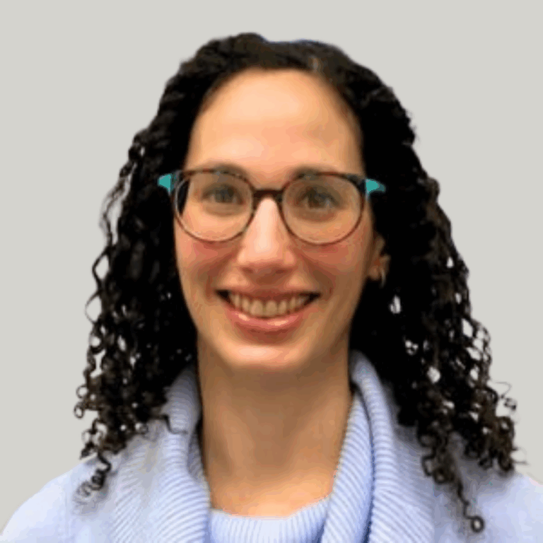 Vanessa Bacal 768x768