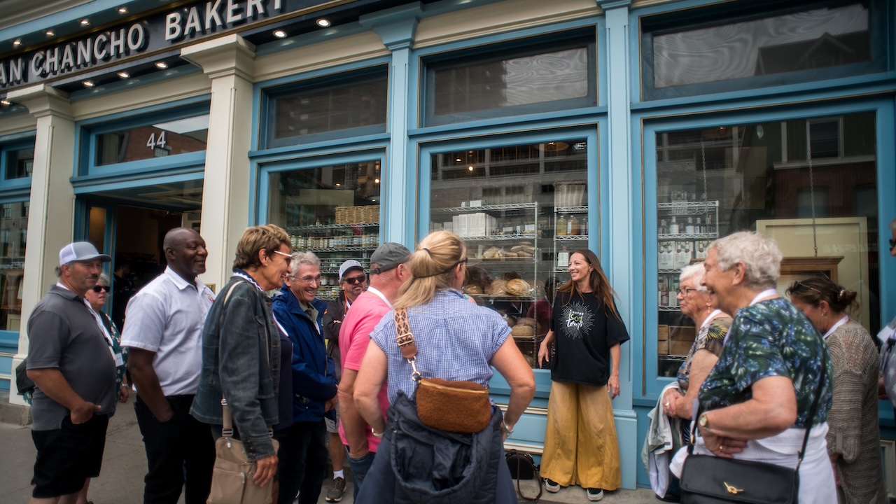 Food tour in Kingston