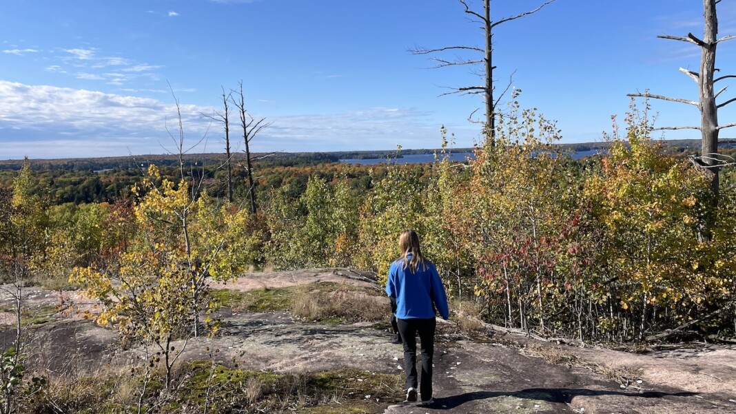 Huckleberry Rock in Muskoka is a great place to see fall colours