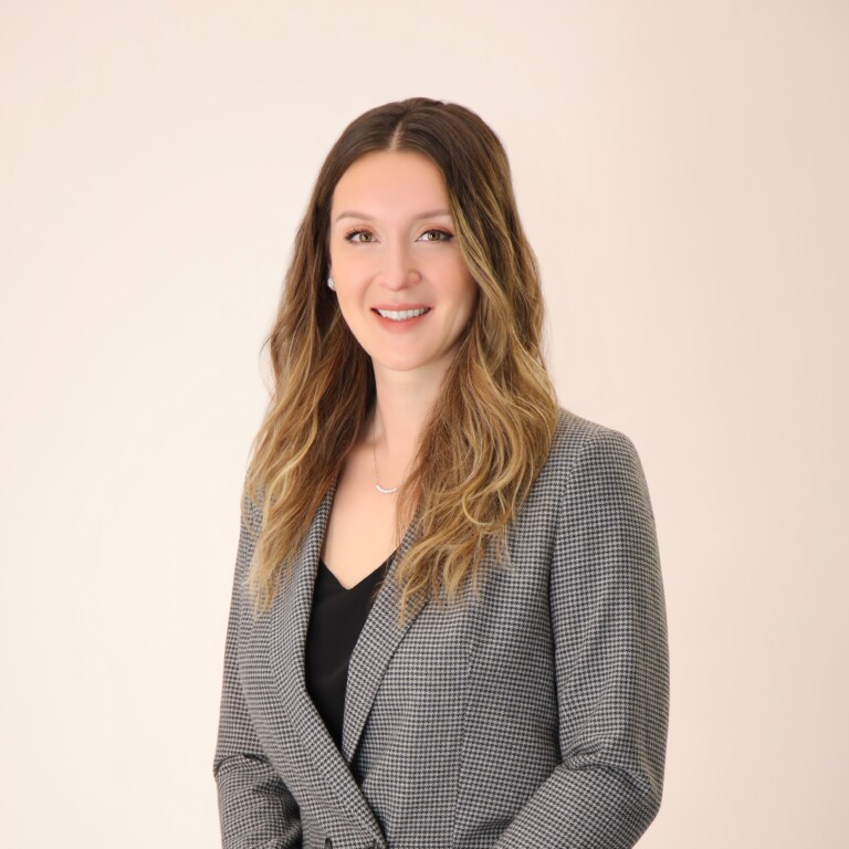 I. Rocheva Headshot 2025 Small 768x768