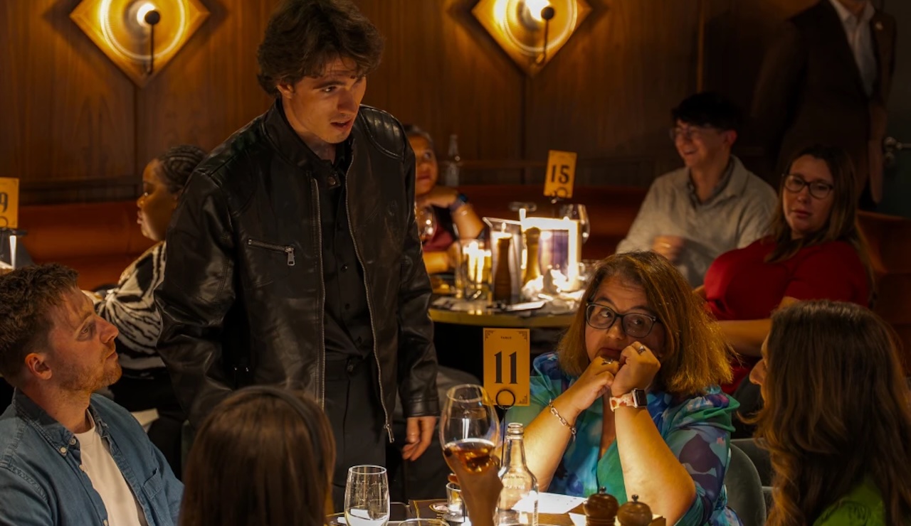 fnkuZA2EkRMQKLp17k2Lv3Yhw8 jpg copy