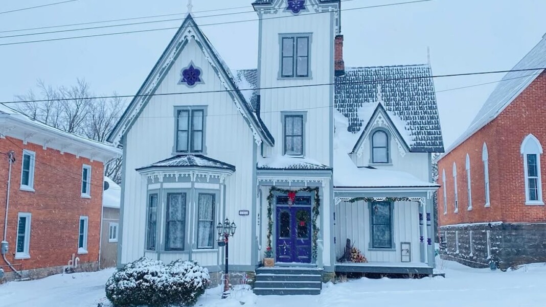 gingerbreadhouse vankleek