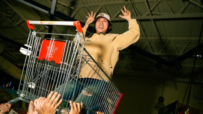 groceryparty1 Late Night Madness at Seafood City Scarborough
