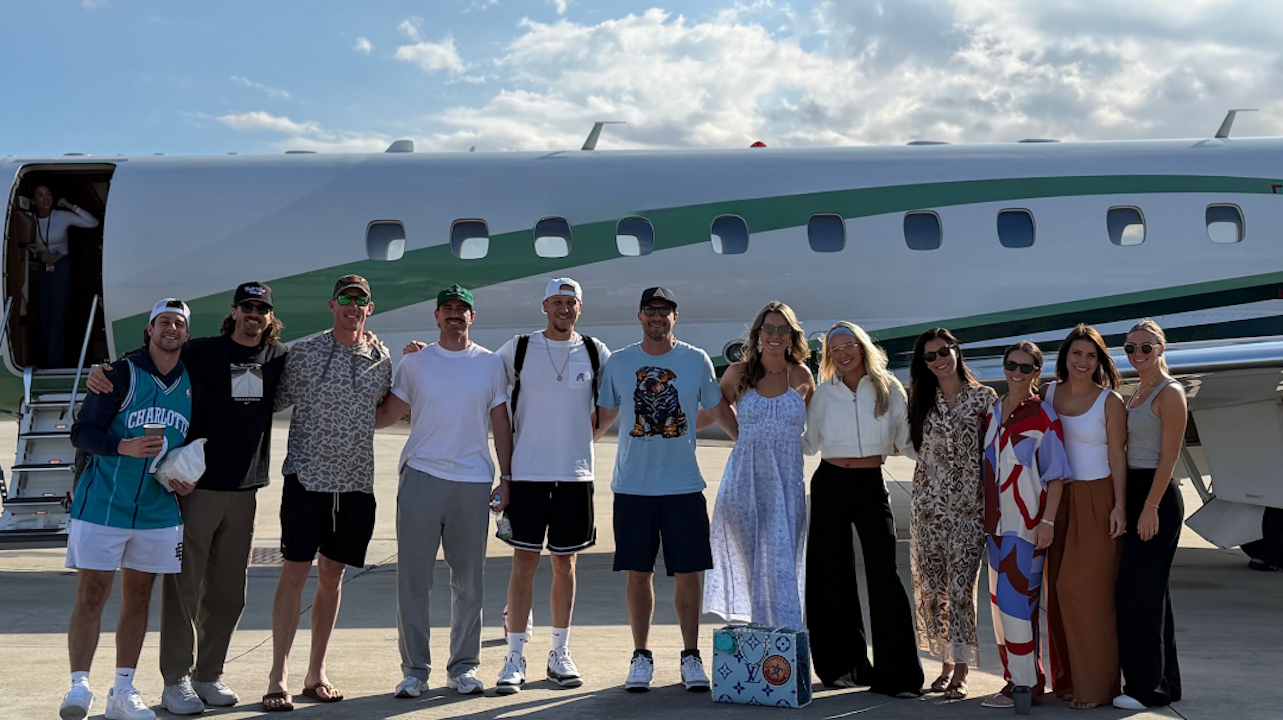 Bo Bichette just got married and it was a Toronto Blue Jays reunion