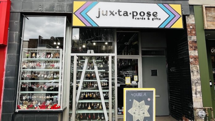 juxtapose juxtapose