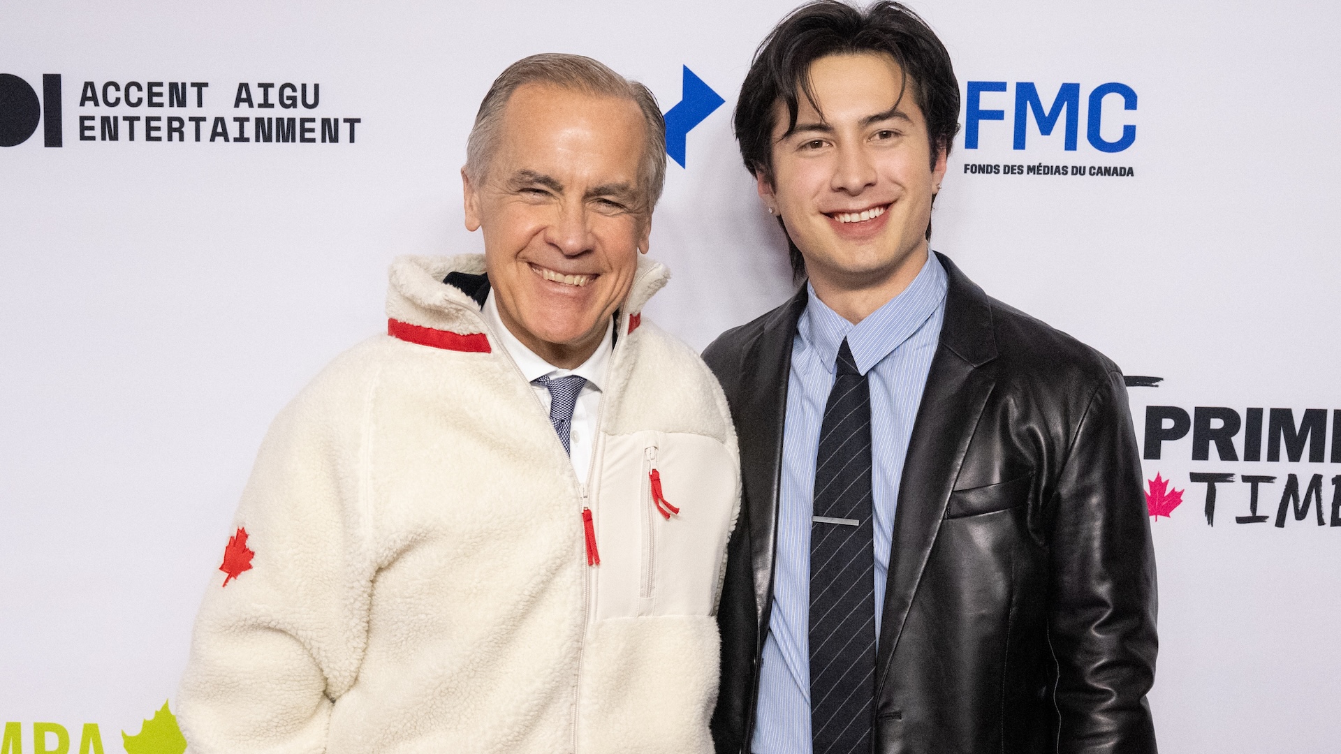 Mark Carney got cozy with ‘Heated Rivalry’ star Hudson Williams on the red carpet, Canada Reviews Mark Carney got cozy with ‘Heated Rivalry’ star Hudson Williams on the red carpet, Canada Reviews