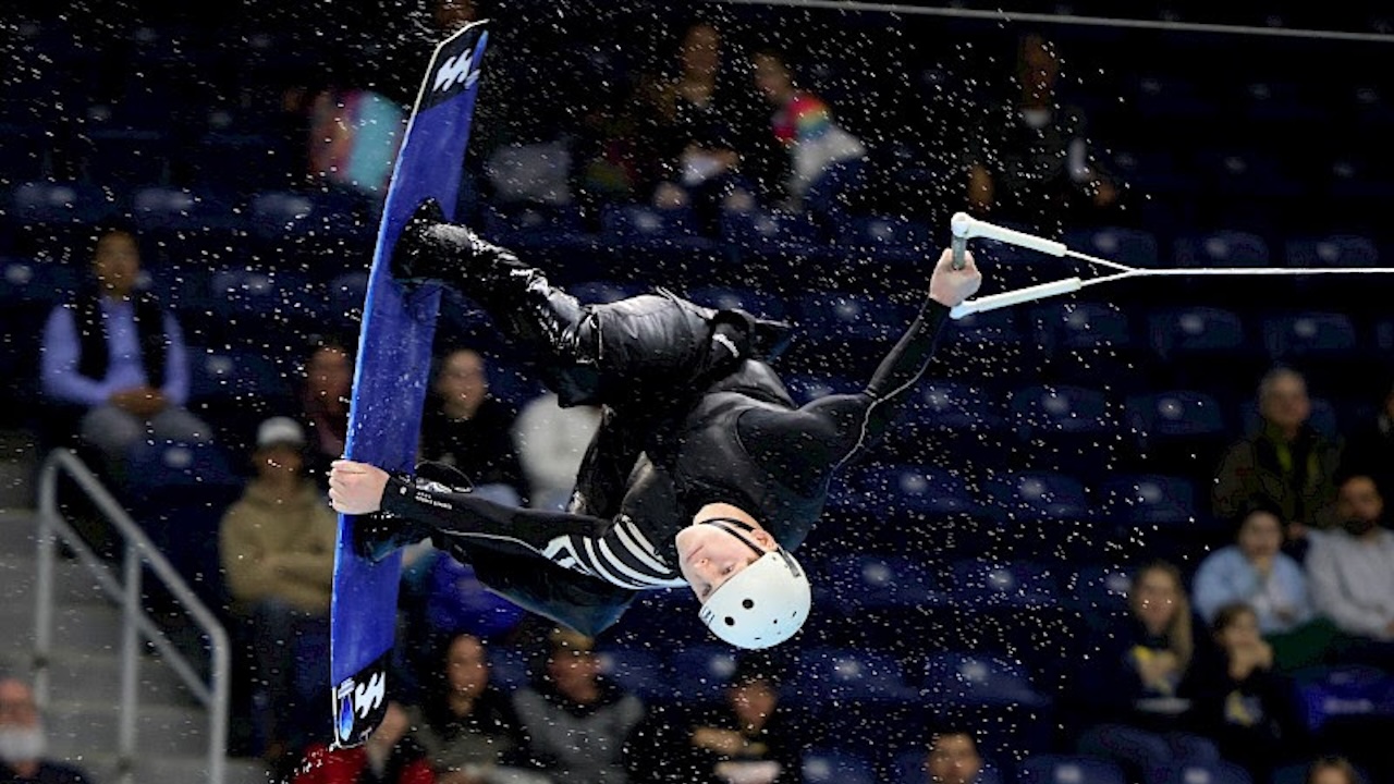 Floating Pickleball Is Coming to the Toronto Boat Show, Canada Reviews