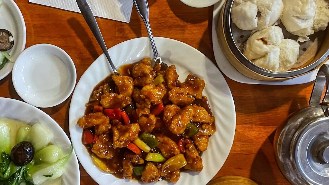 Celebrate Lunar New Year with Toronto’s most iconic Chinatown eats, Canada Reviews