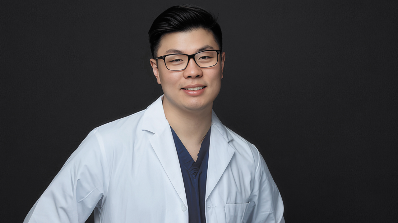 Chris Hong edelstein