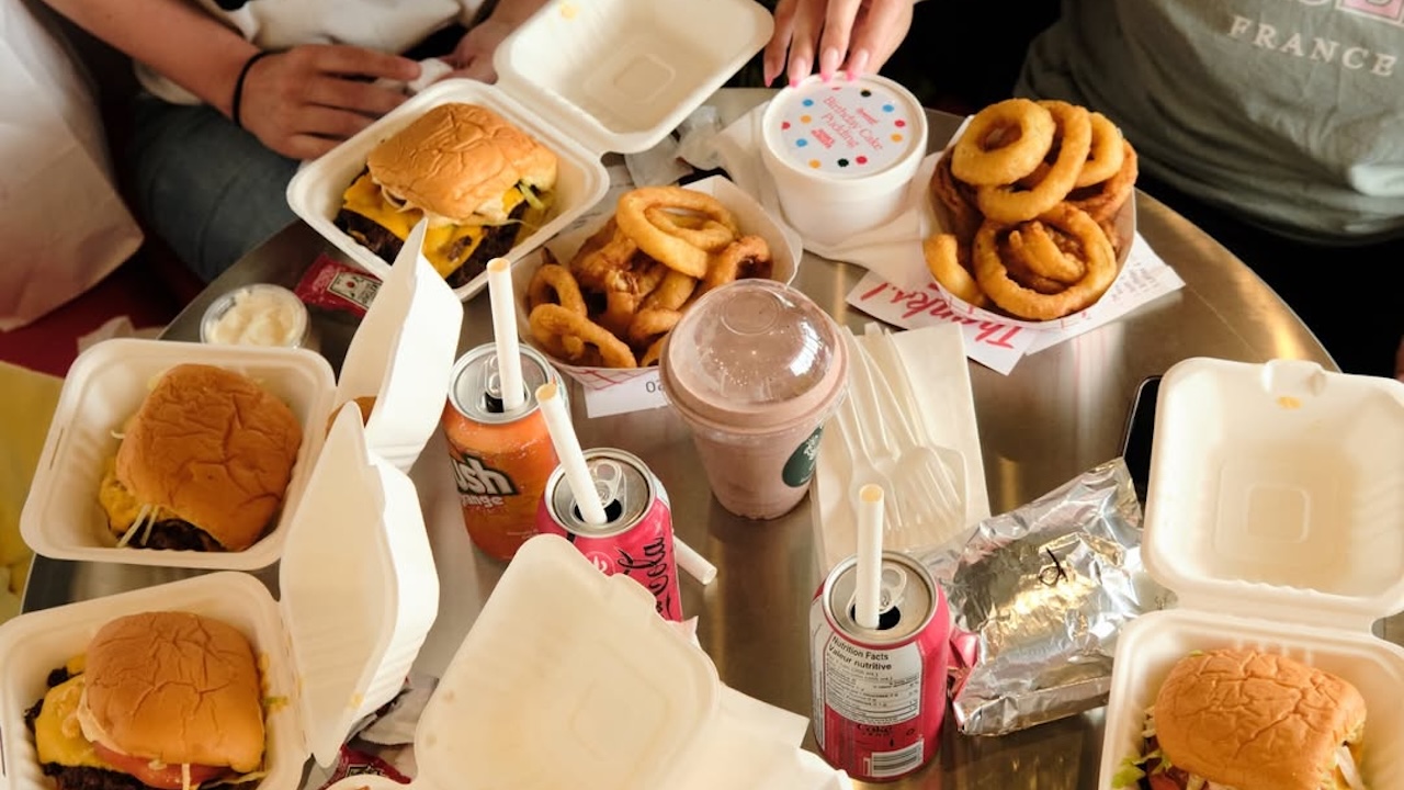 10 huge restaurant chains you didn’t know started in the Toronto area, Canada Reviews