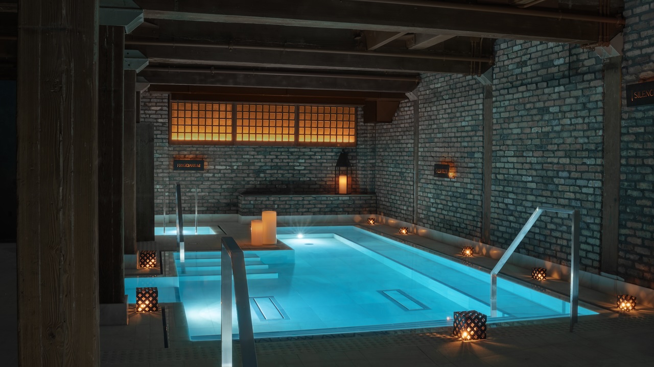 There are two cold plunges available on the thermal circuit