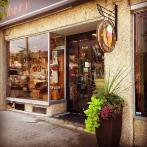 restaurant 191495 1775068755