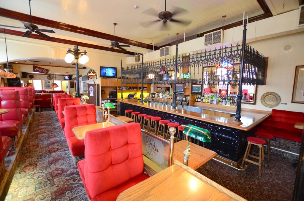 restaurant 192962 1775149817