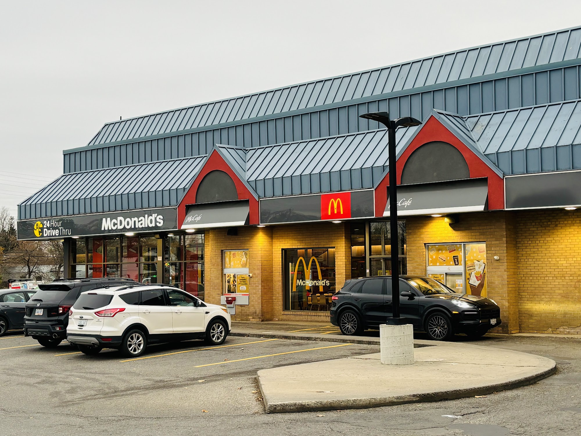 restaurant 193294 1775150114