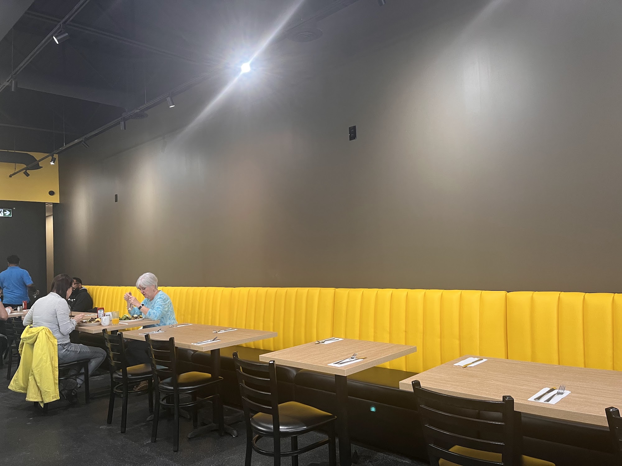 restaurant 193327 1775150124