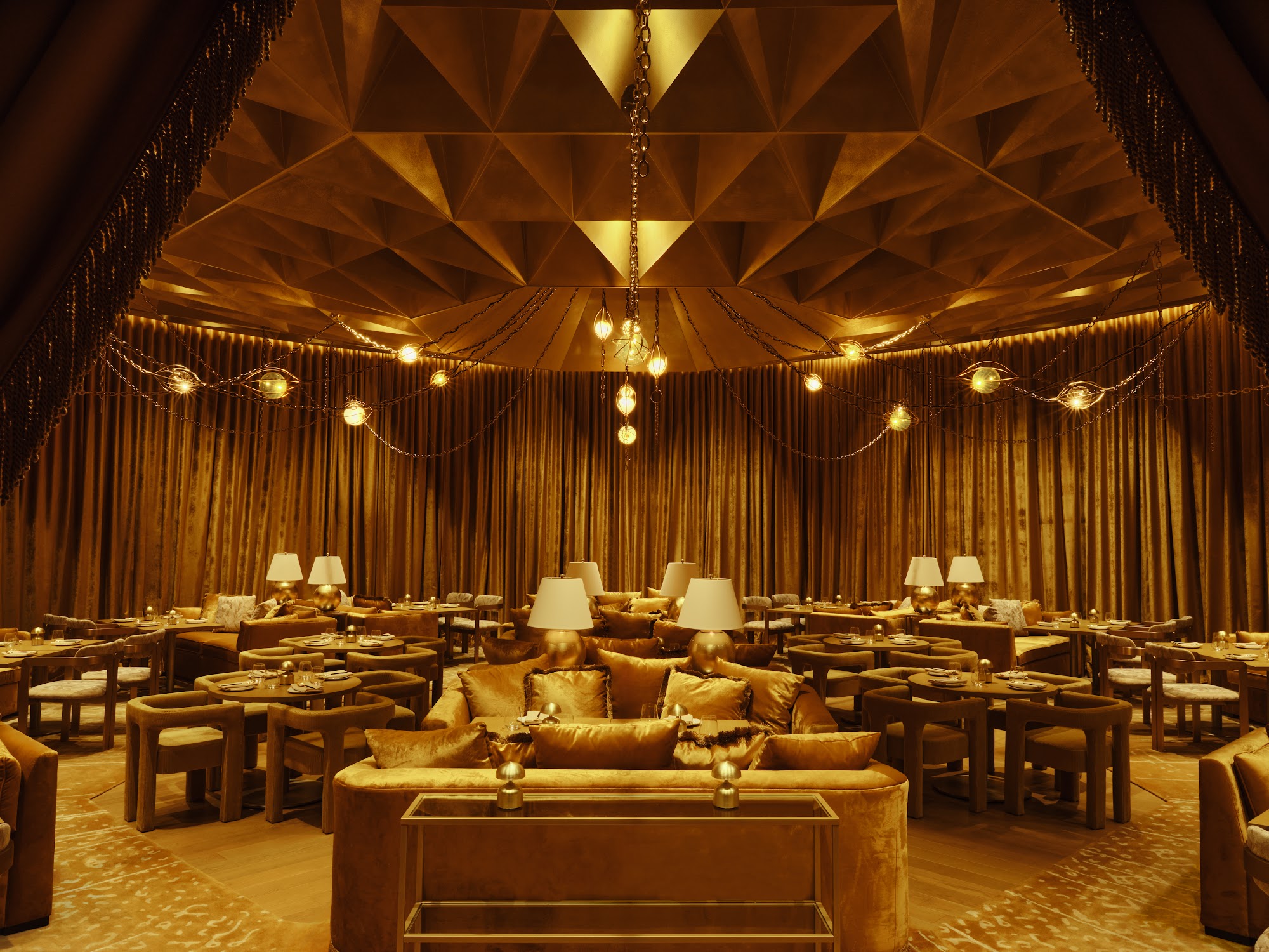 restaurant 193348 1775150130