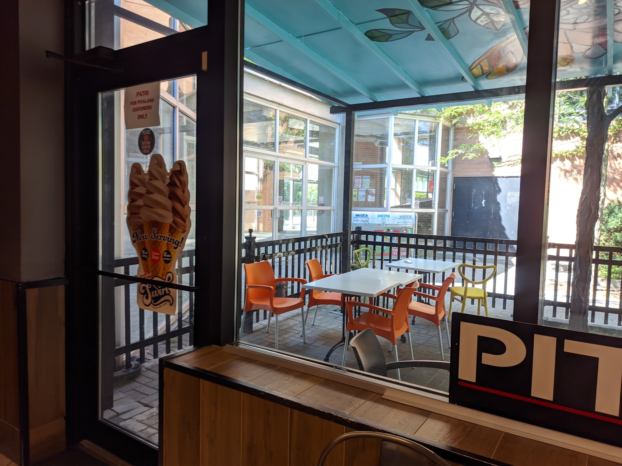 restaurant 193376 1775150137