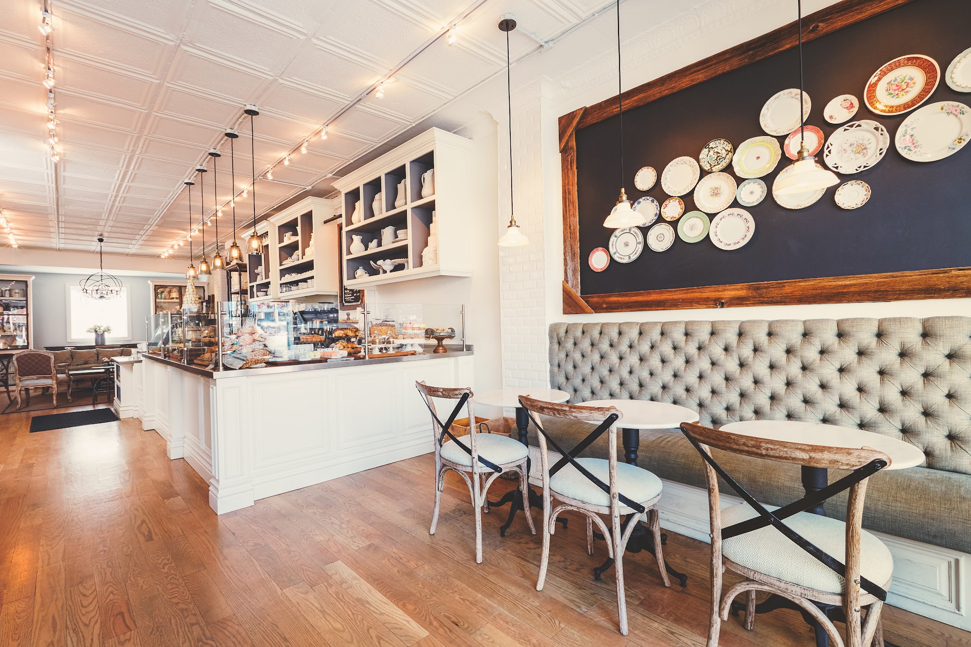 restaurant 193506 1775150174