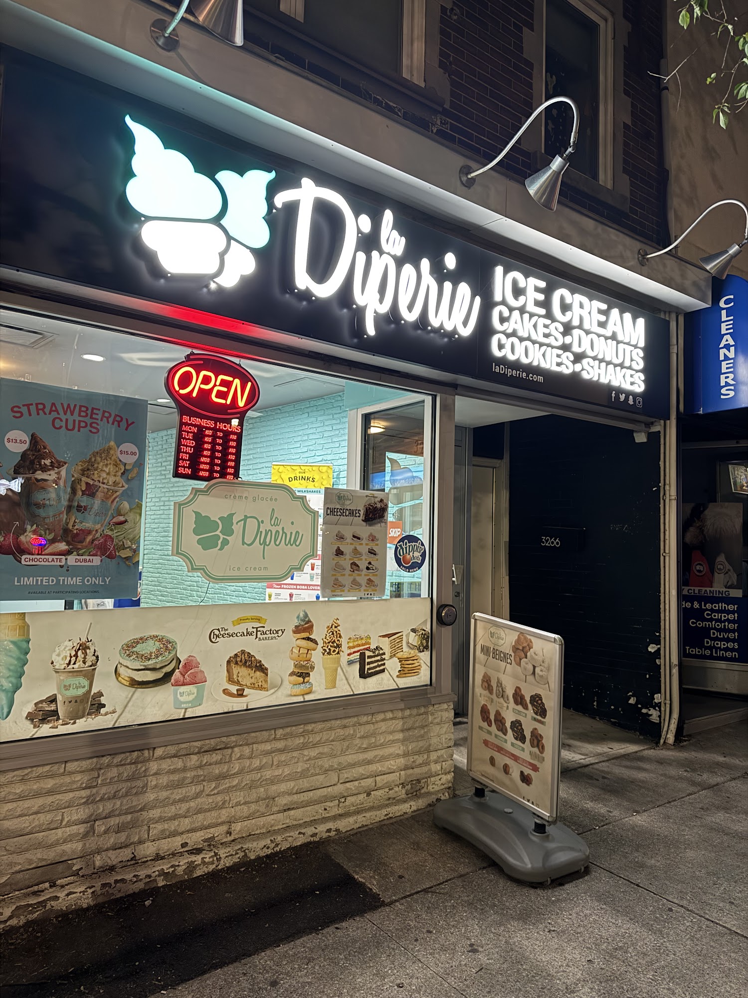 restaurant 193515 1775150181