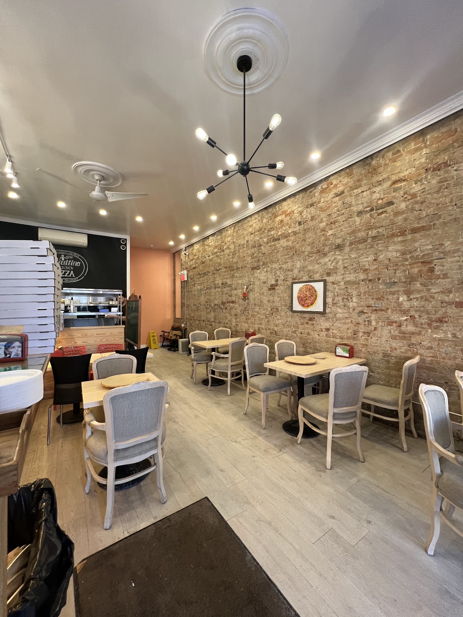 restaurant 193654 1775150220