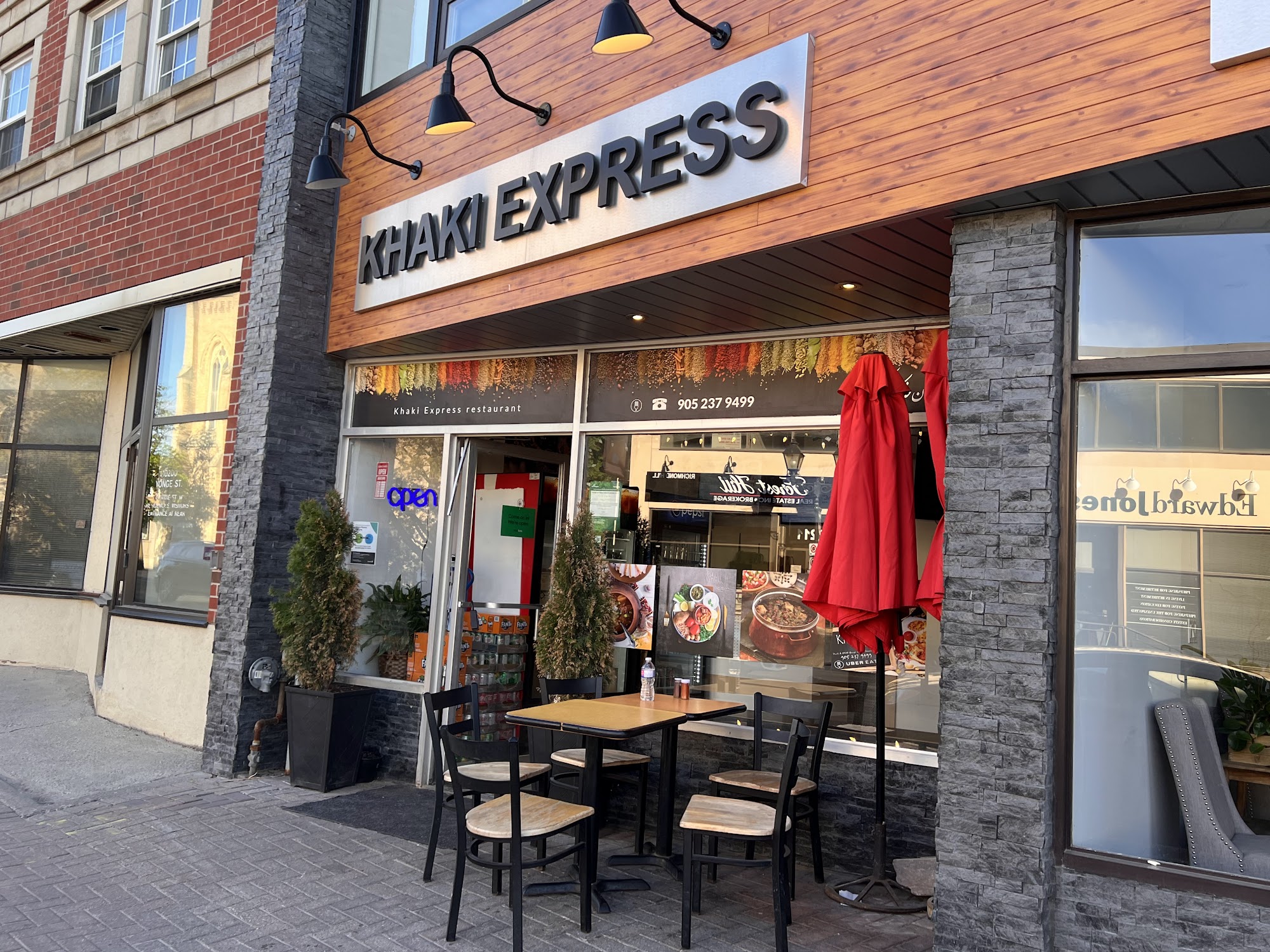 restaurant 193803 1775150264