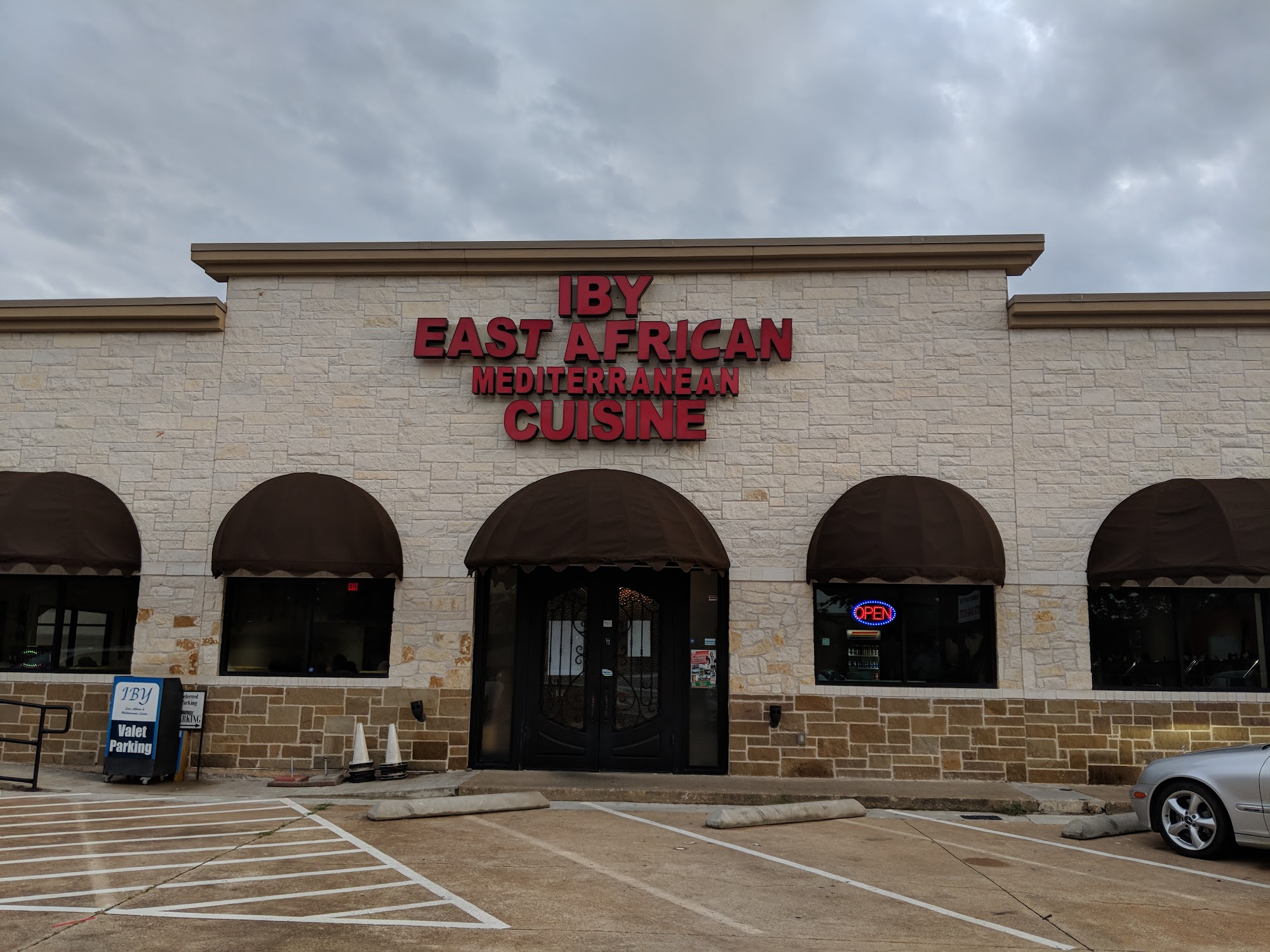 restaurant 193945 1775150307