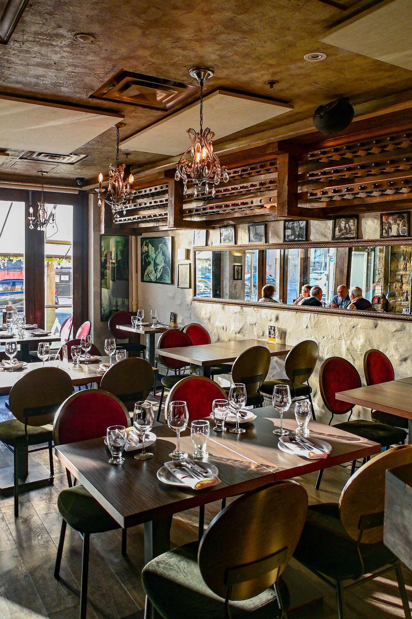 restaurant 194203 1775153445