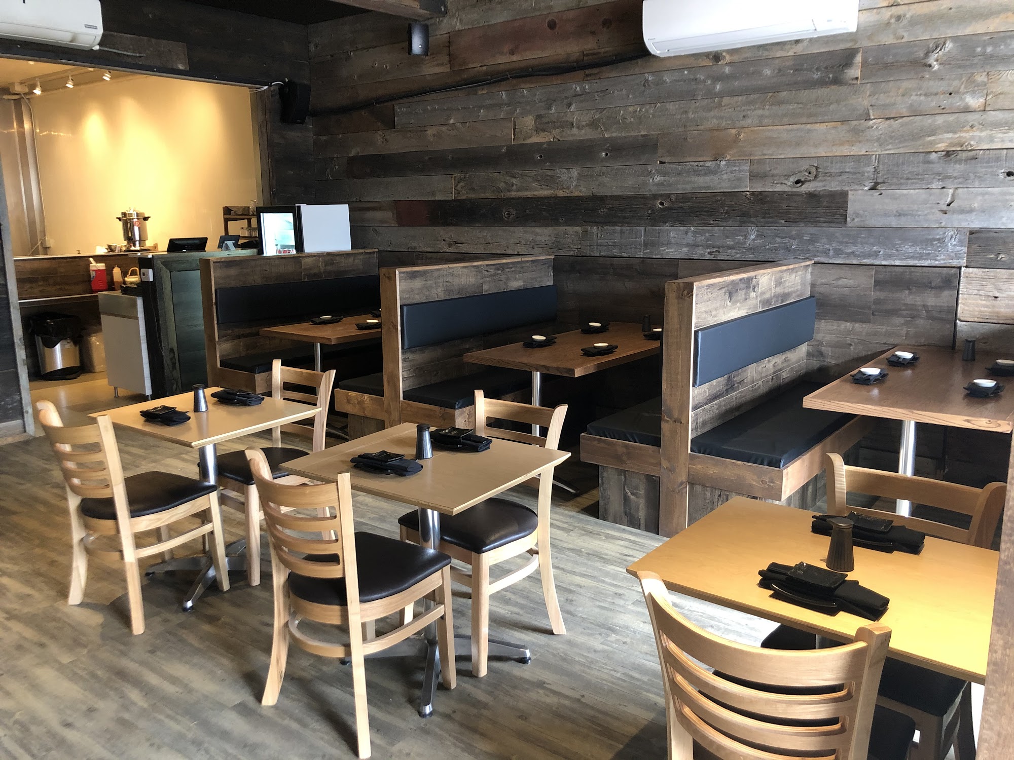 restaurant 194243 1775153455