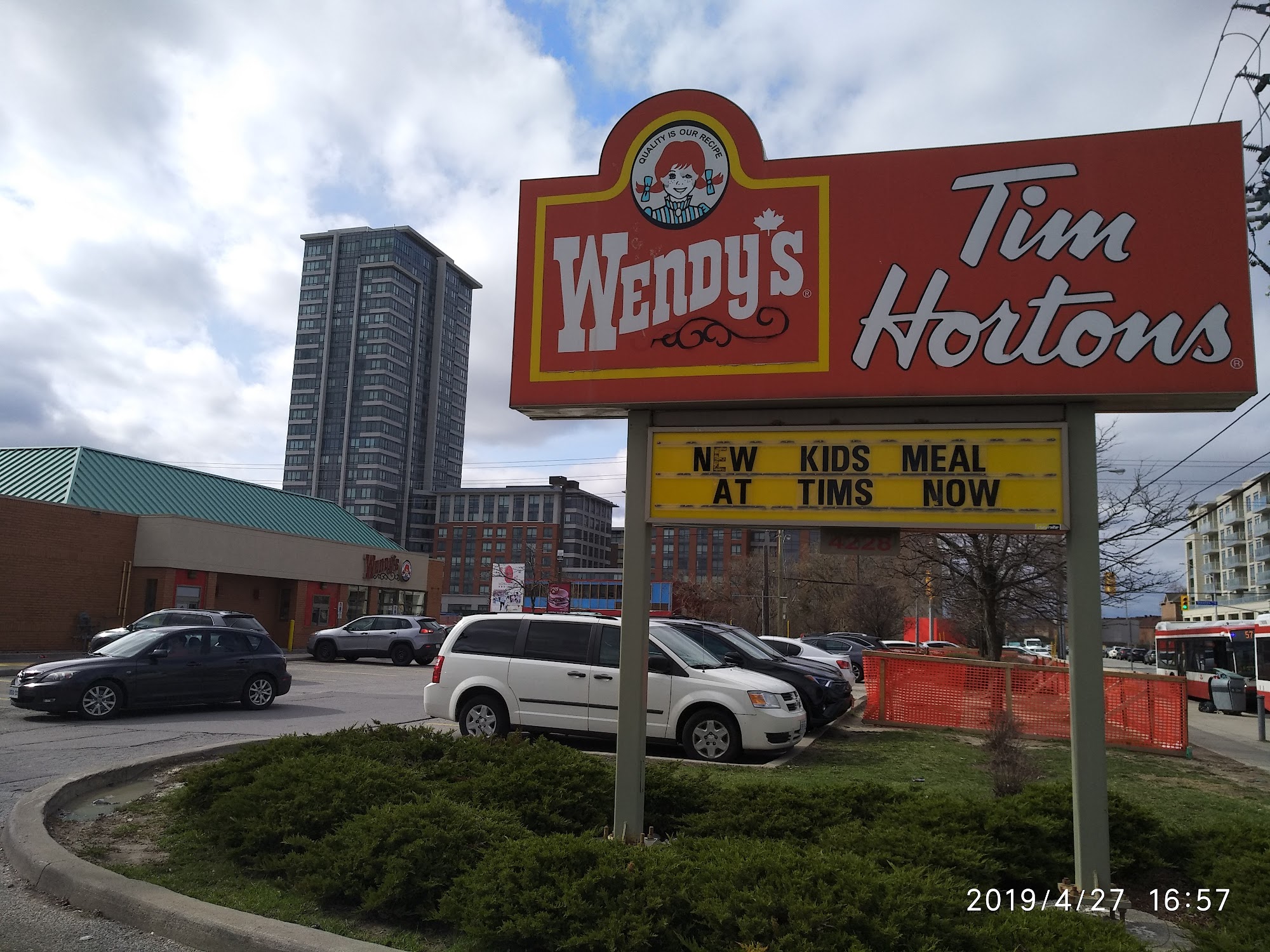 restaurant 194404 1775153503