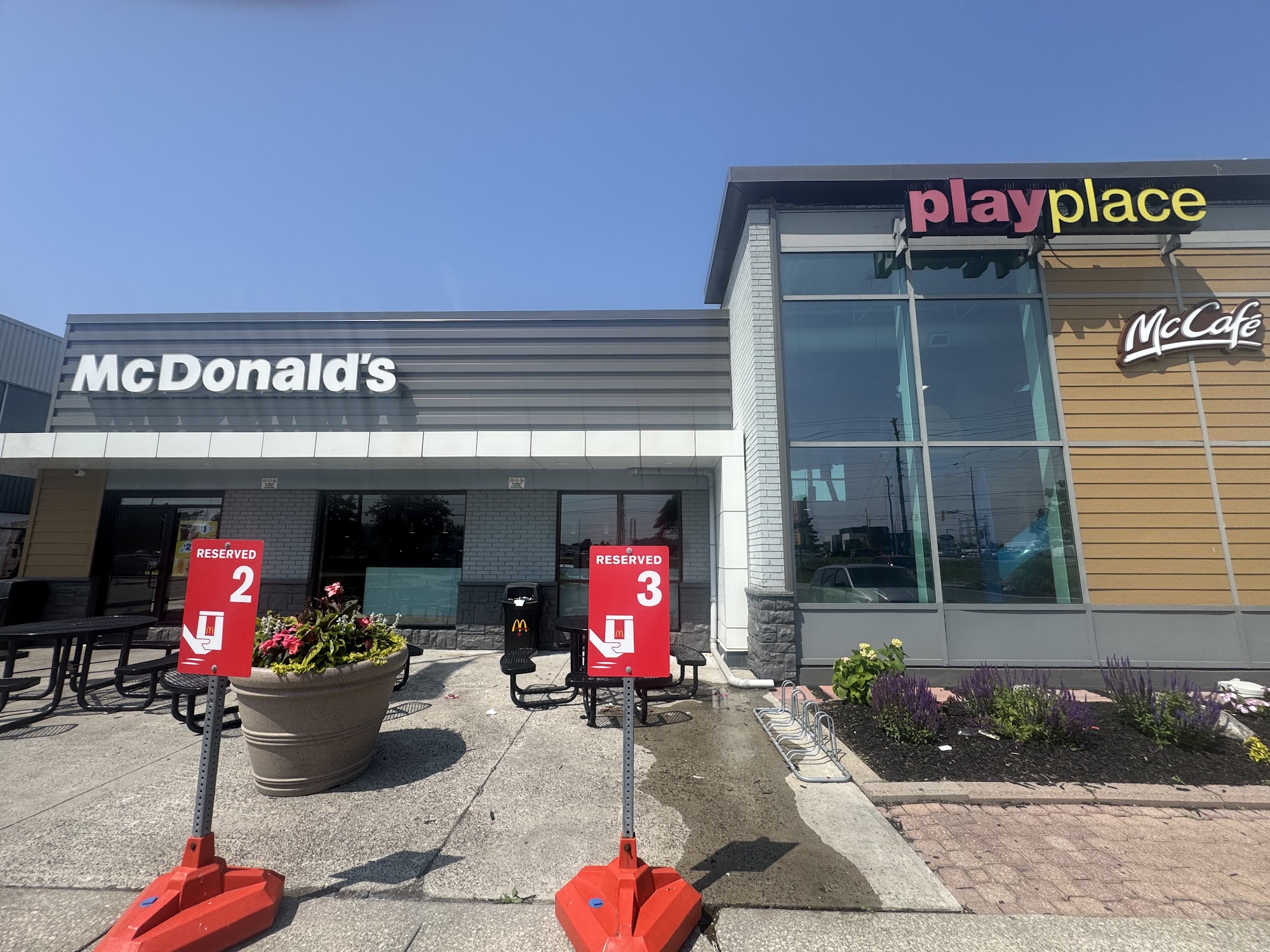 restaurant 194467 1775153523