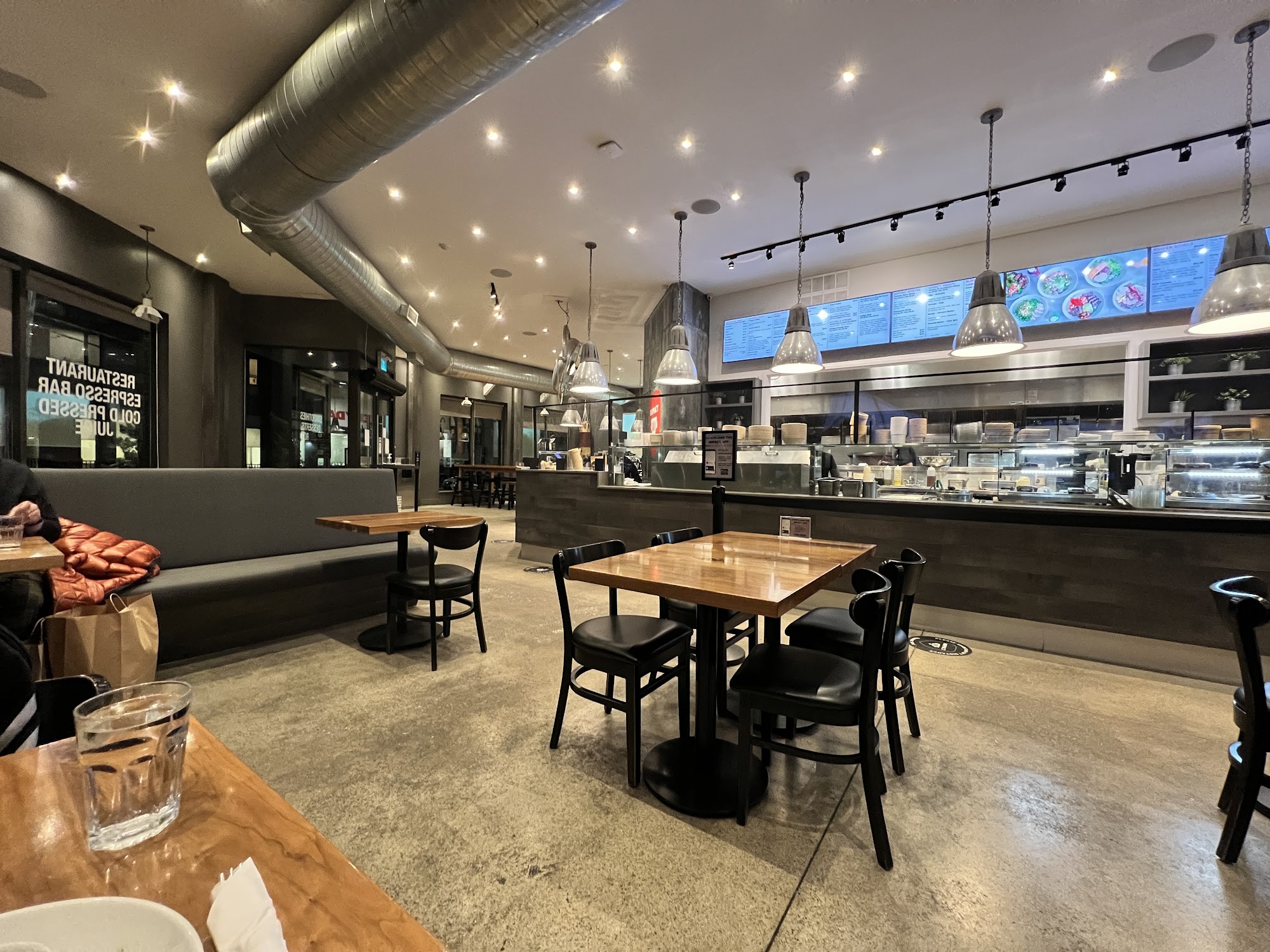 restaurant 194617 1775153567