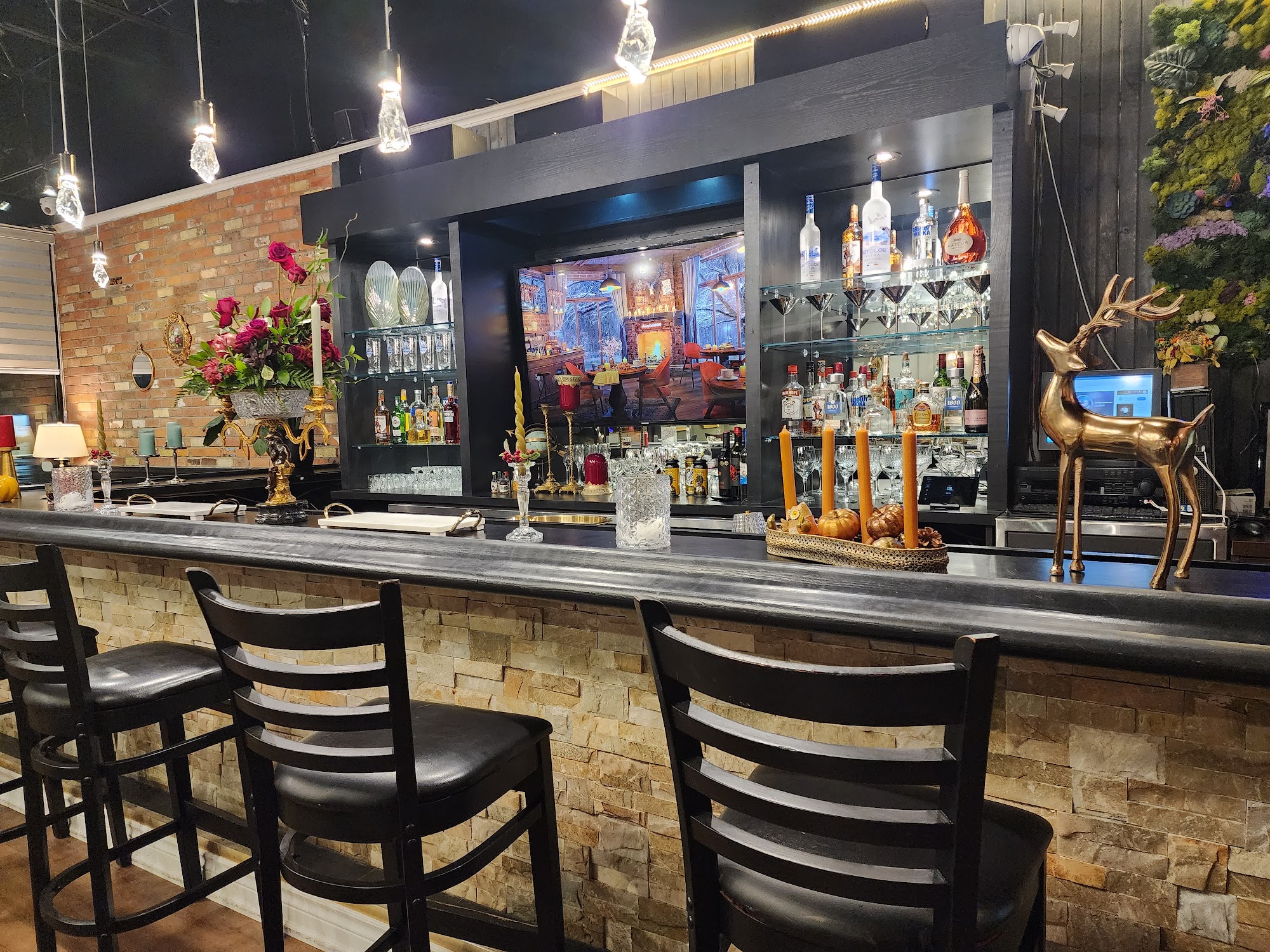 restaurant 194770 1775153617