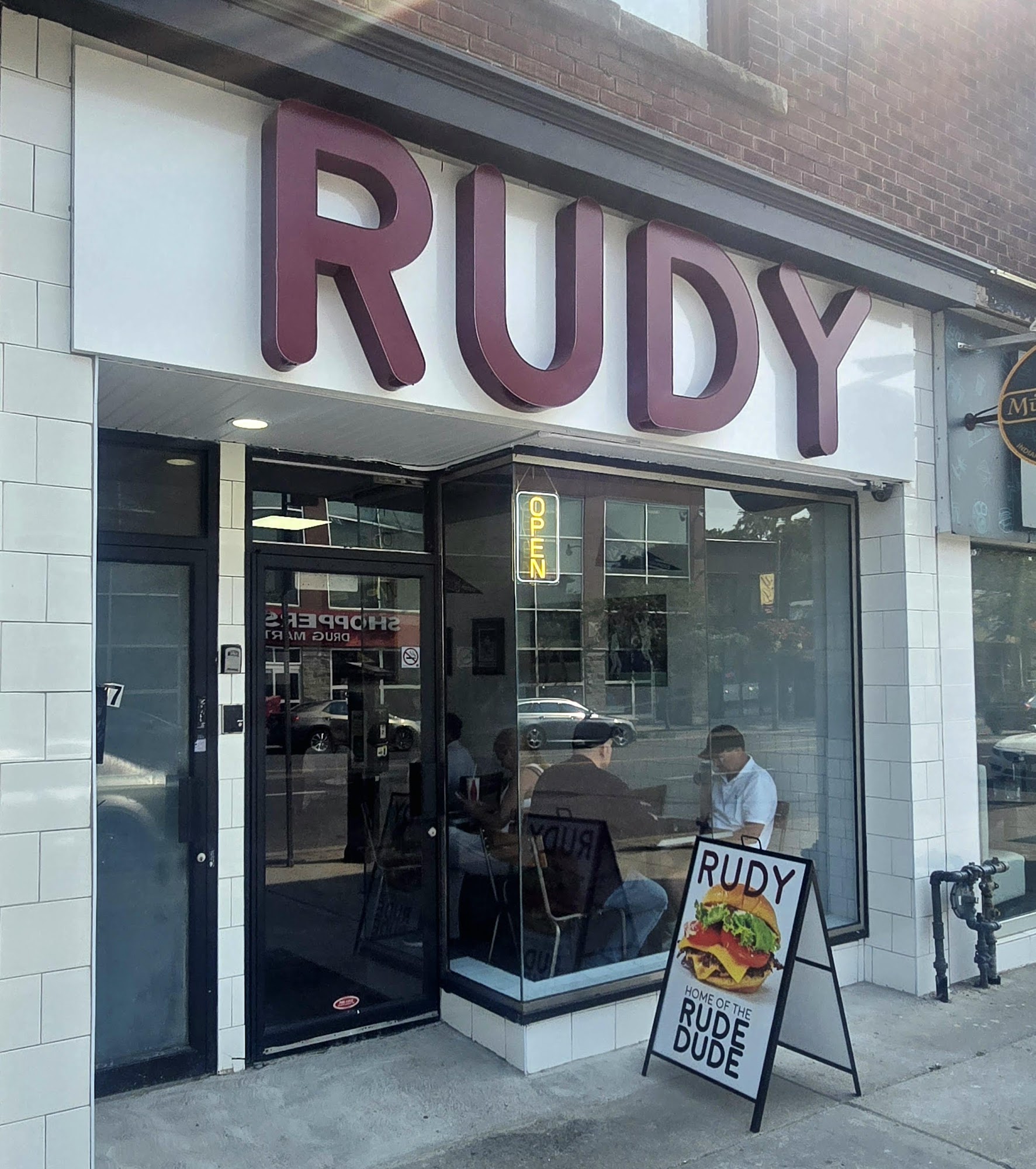 restaurant 194779 1775153622