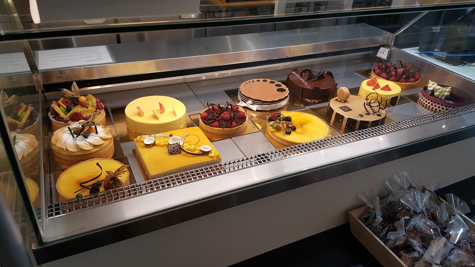 restaurant 194940 1775153679