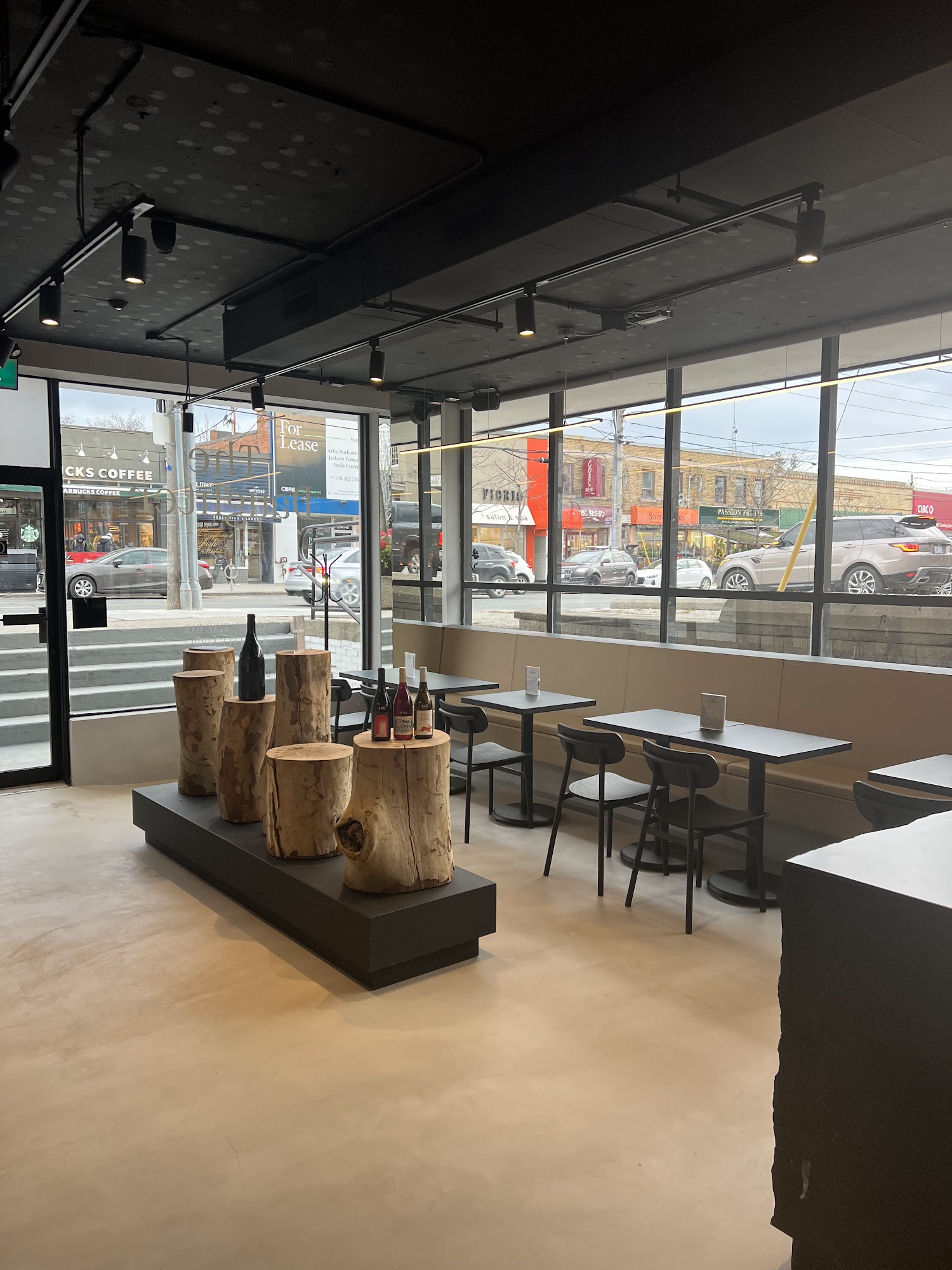 restaurant 194946 1775153679